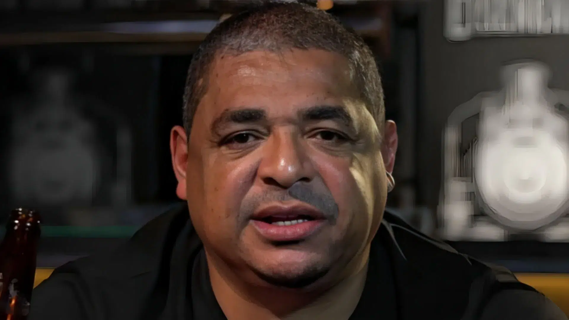 Vampeta fala sobre Jorginho no Flamengo: “Vai ganhar um jogador internacional de peso muito grande”