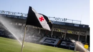 Fábio Azevedo revela detalhes de possível futuro investidor do Vasco: “Grupo da área do entretenimento”