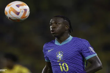 Vinicius Júnior espera estádio lotado em Brasil x Paraguai e elogia Ancelotti: “O melhor treinador que pude trabalhar”