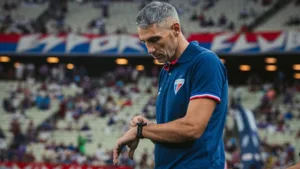 Edmundo vê margem para Vojvoda salvar o Vasco em 2025: “Se encaixaria melhor que o Diniz”