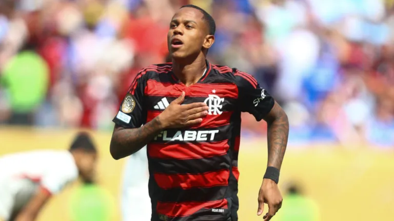 Wallace Yan, autor de gol do Flamengo contra o Chelsea no Mundial de Clubes, tem multa rescisória milionária