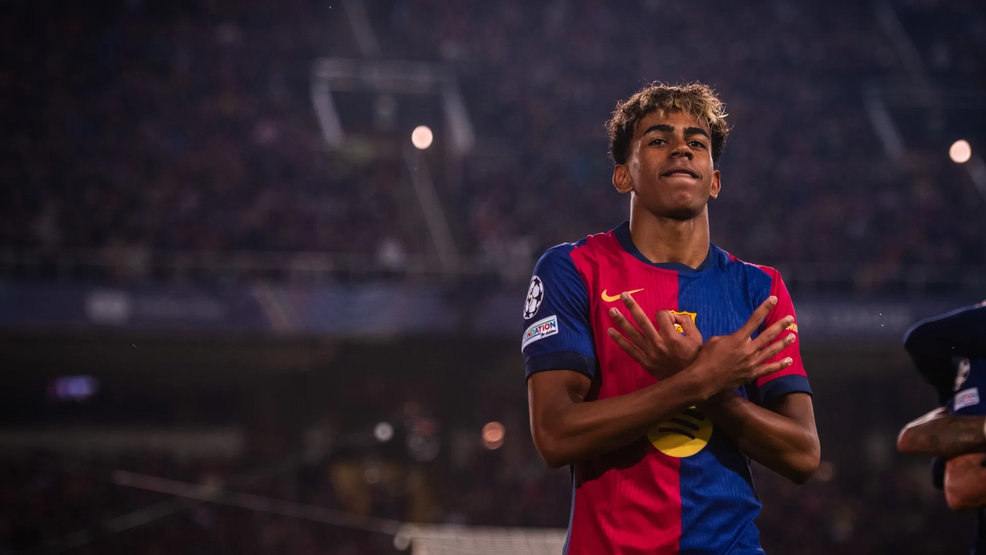 De férias no Brasil, Yamal, do Barcelona, aproveita dia ao lado de Neymar, do Santos