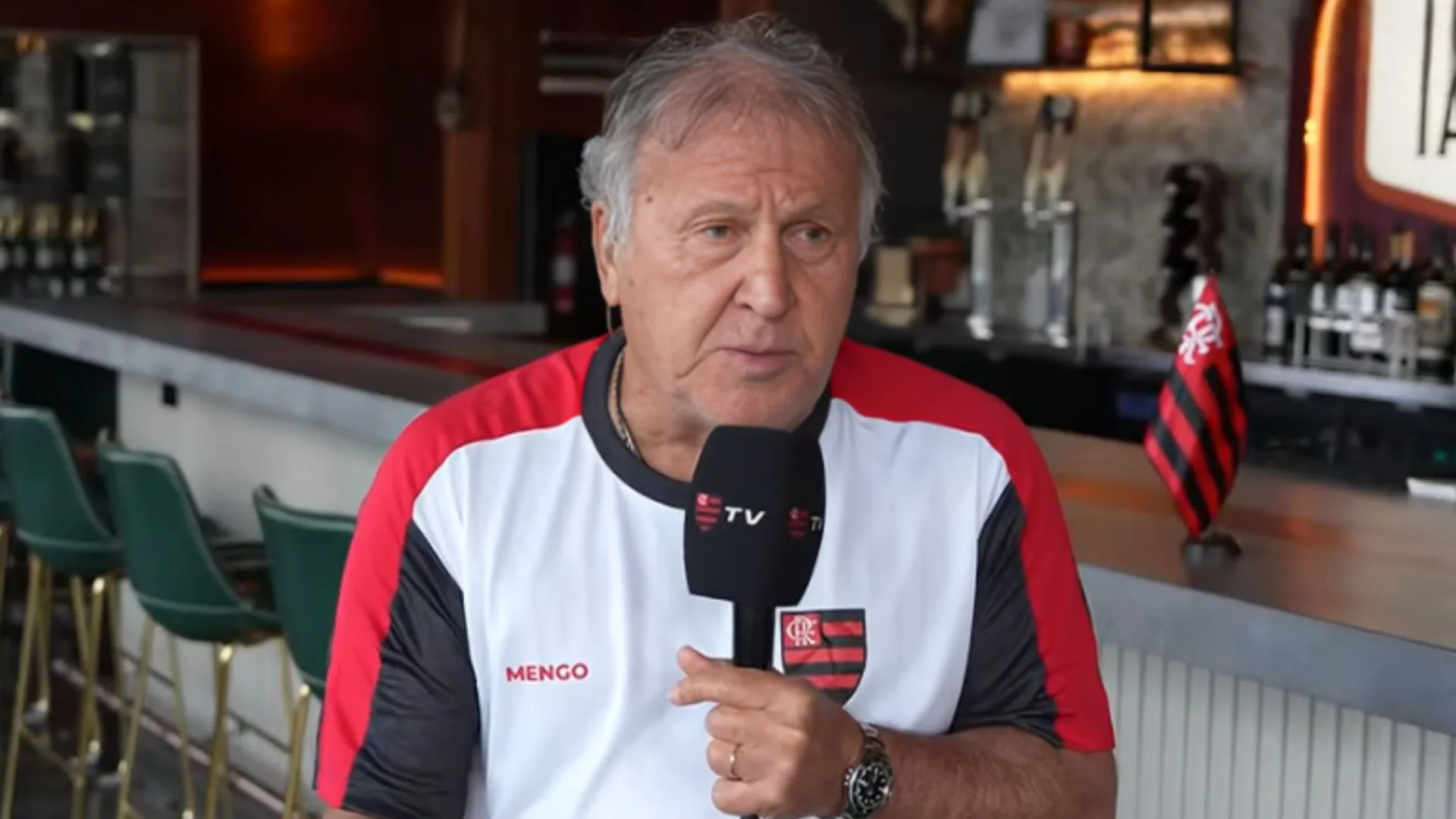 Zico reage à polêmica de Raphinha, do Barcelona, sobre o Mundial de Clubes: “Não pode falar outra coisa”