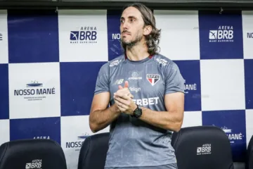 Com Zubeldía fora do São Paulo, Brasileirão já teve nove mudanças de técnico em 2025