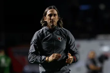 Craque Neto fala sobre saída de Zubeldía no São Paulo: “Lucas e Oscar são mais decepcionantes”