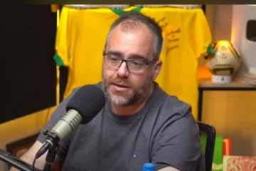Vessoni fala em ‘absurdo’ o Corinthians gastar mais dinheiro em contratação: “Tem quase 100 milhões na Fifa para ‘estourar’”