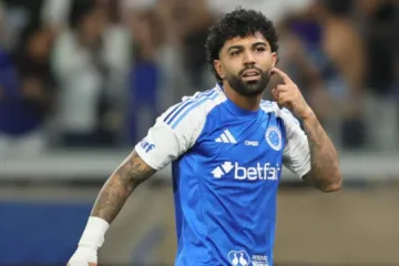 Fernando Rocha diz que jogador do Flamengo quer atuar com Gabigol no Cruzeiro e torcedores chutam: “Luiz Araújo?”