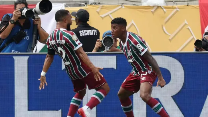 Torcedores fazem memes após vitória do Fluminense sobre o Al-Hilal no Mundial de Clubes Torcedores fazem memes após vitória do Fluminense sobre o Al-Hilal no Mundial de Clubes