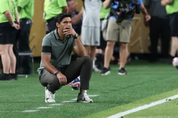 Abel Ferreira admite ‘nó tático’ em derrota do Palmeiras contra o Chelsea no Mundial: “Jogaram diferente do que estudamos”