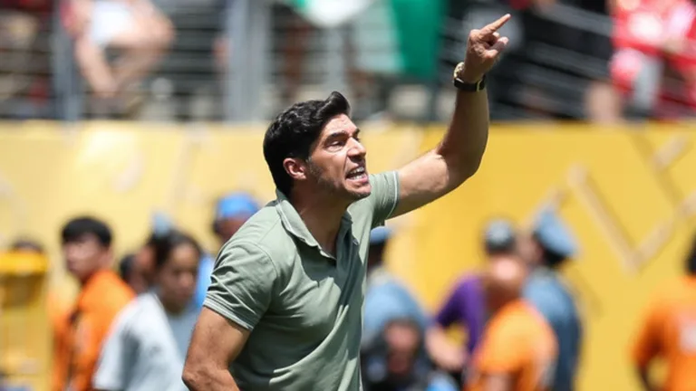 Diego Souza vê protagonismo de Abel Ferreira como risco ao Palmeiras no Mundial: “Não vai conseguir ganhar”