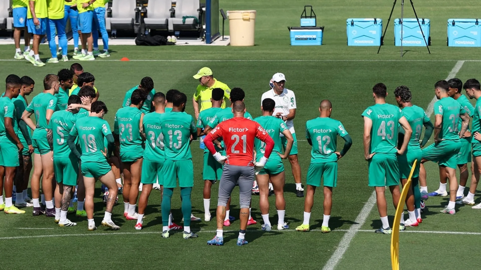 Renata Fan cita dificuldade de Abel Ferreira escalar o Palmeiras contra o Chelsea no Mundial: “É competente”