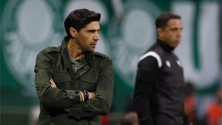 Abel Ferreira trava renovação com Palmeiras e impõe condição: “Se não ganhar títulos, posso ir embora”