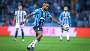 Grêmio terá Alex Santana para a vaga de Dodi em jogo contra o Cruzeiro no Brasileirão