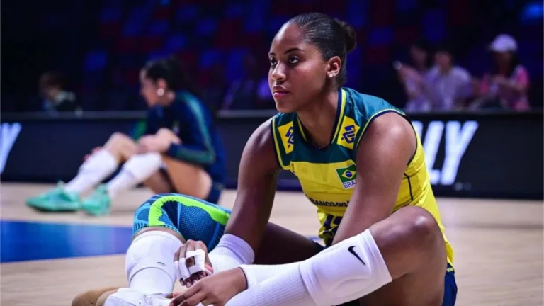 Ana Cristina será ausência por até quatro meses e desfalca o Brasil no Mundial Feminino de Vôlei