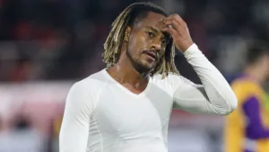 Escalação do Corinthians para clássico contra o Palmeiras é divulgada e Fiel contesta: “Começar com Carrillo é um erro”