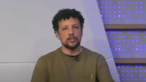 André Hernan confirma Corinthians com time misto diante do Botafogo: “Vai poupar para o clássico contra o Palmeiras”