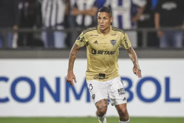 Guilherme Arana trabalha com bola e Atlético-MG pode ganhar ‘reforço’ em volta do Brasileirão