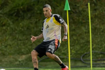Guilherme Arana, do Atlético-MG, é liberado do DM e fica mais perto de retornar ao time no Brasileirão 