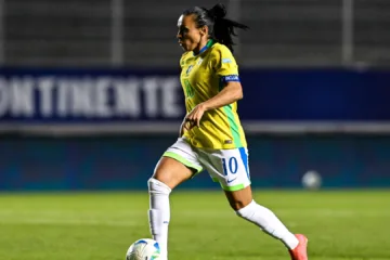 Arthur Elias fala sobre como se sente treinando a rainha Marta: “É um privilégio para mim”