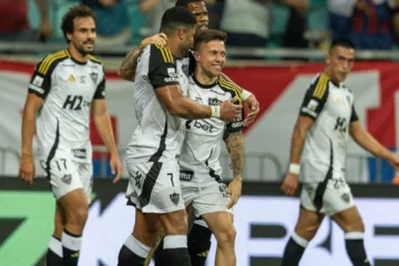Mário Henrique Caixa diz que derrota do Atlético-MG para o Bahia foi ‘ducha de água fria’