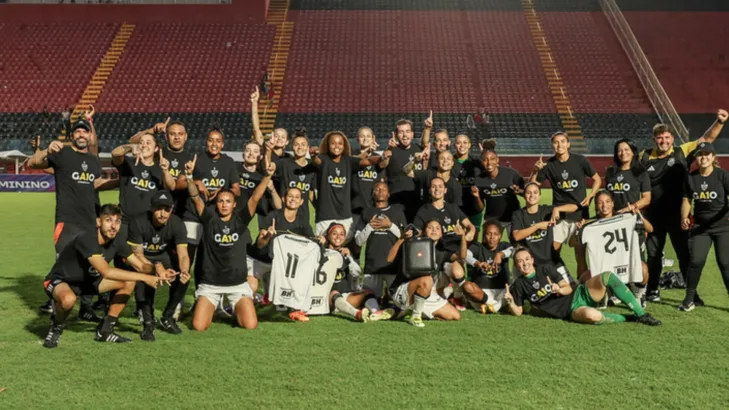 Rafa Travalão faz pedido antes de jogo decisivo do Atlético-MG no Brasileirão Feminino A2: “Precisamos ter raça”