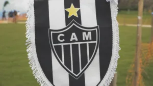 Torcedores do Atlético-MG detonam postagem de anúncio de parceria nas redes sociais: “Sem aporte de bilionário”