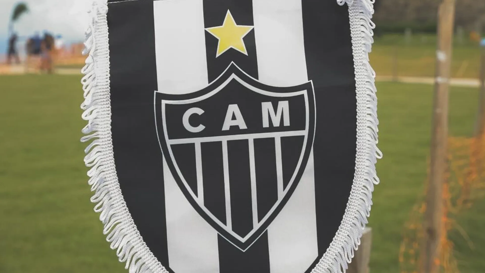 Torcedores do Atlético-MG detonam postagem de anúncio de parceria nas redes sociais: “Sem aporte de bilionário”