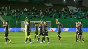 Lucas Tanaka atualiza situação de salários atrasados no Atlético-MG: “Vai ter dois a três meses de dificuldade”