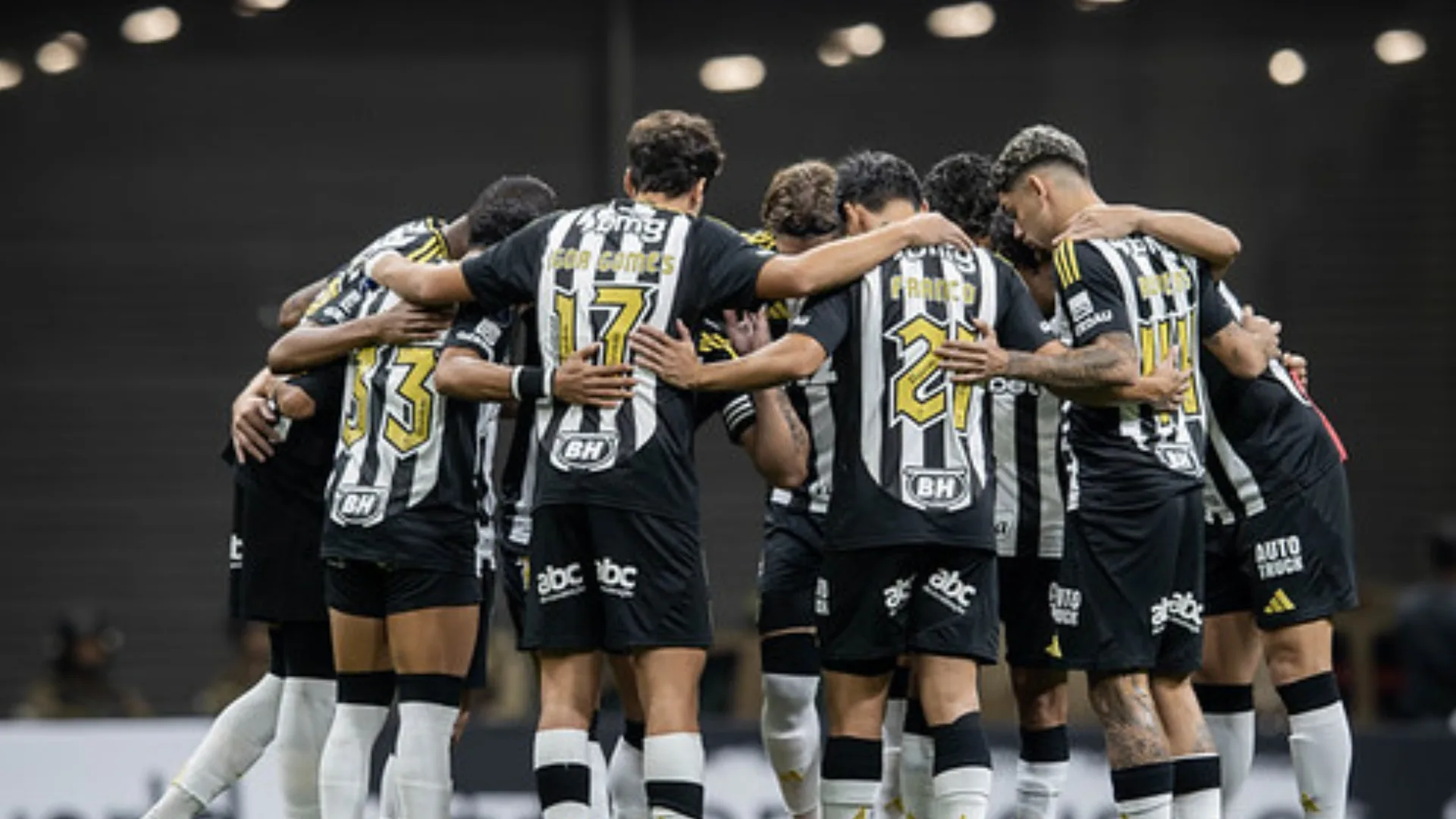  Jorge Nicola cita possível atitude de jogadores do Atlético-MG para receber atrasados: “Ameaça de processo” 