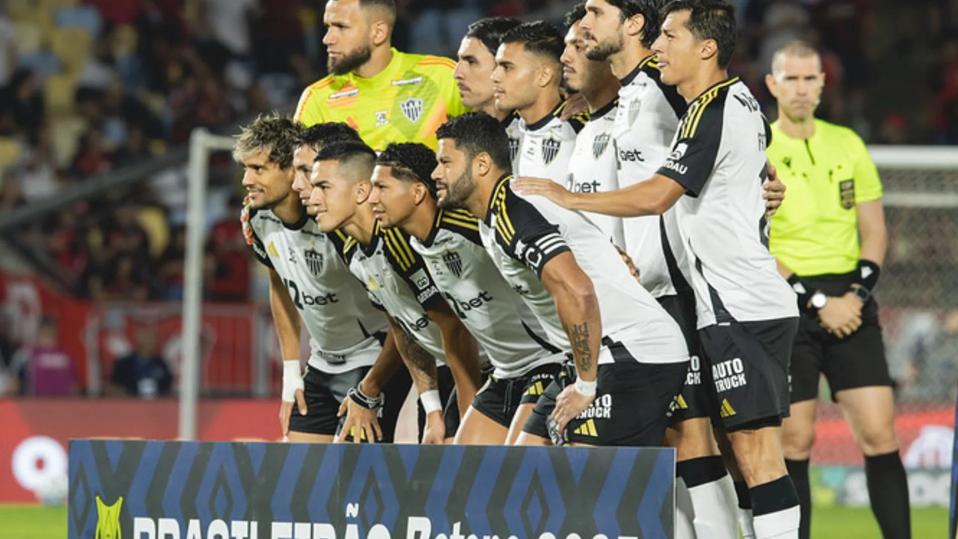 Guilherme Frossard diz que Atlético-MG trouxe ‘alento’ com atuação sobre o Flamengo: “Podemos ser competitivos”