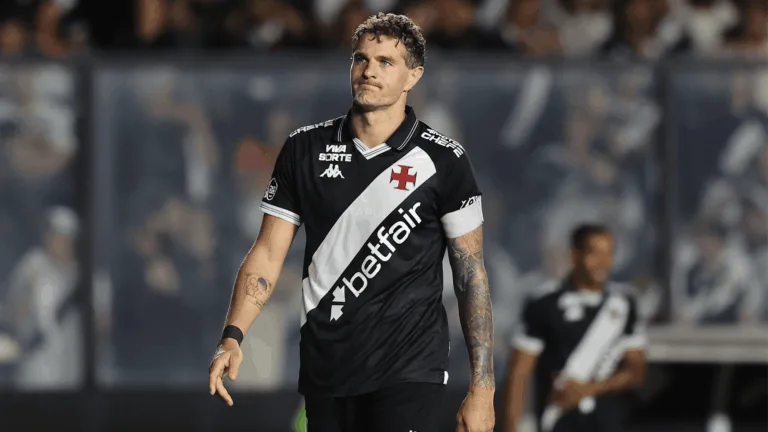 Benja cita sofrimento e alerta situação do Vasco após eliminação: “O que está acontecendo não é normal”