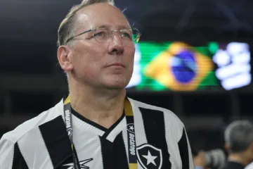 Sormani critica John Textor por negociação de Jair entre Botafogo e Santos: “Acha que ele pagou?”