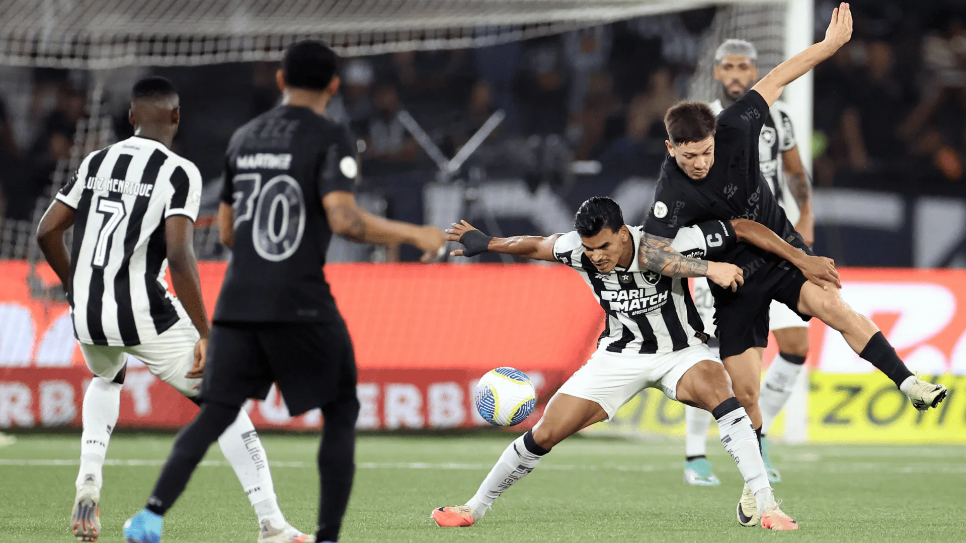 Onde assistir Botafogo x Corinthians no Brasileirão: escalações, desfalques e retrospecto