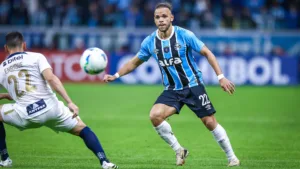 Maurício Saraiva é sincero e aponta futuro do Grêmio na temporada 2025: “Agora é não cair”