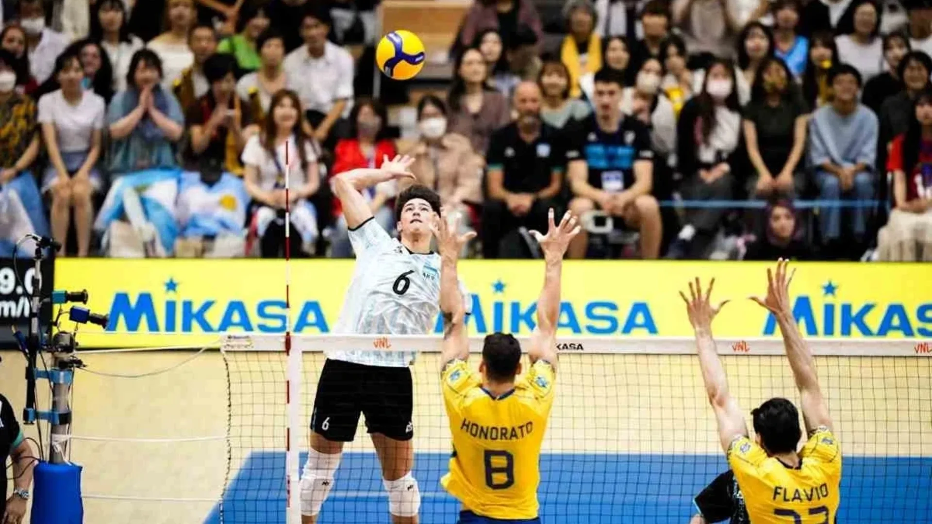 Brasil vence Argentina por 3 a 1 e se aproxima da vaga na próxima fase da VNL masculina