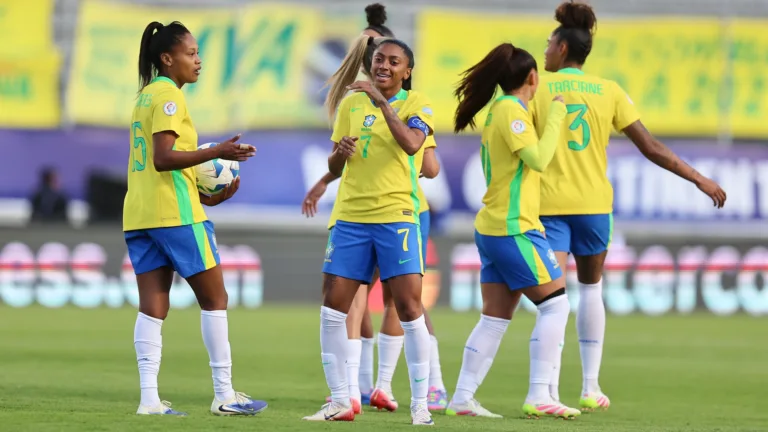 Seleção brasileira feminina goleia a Bolívia por 6×0 com três gols de Kerolin e dois de Luany
