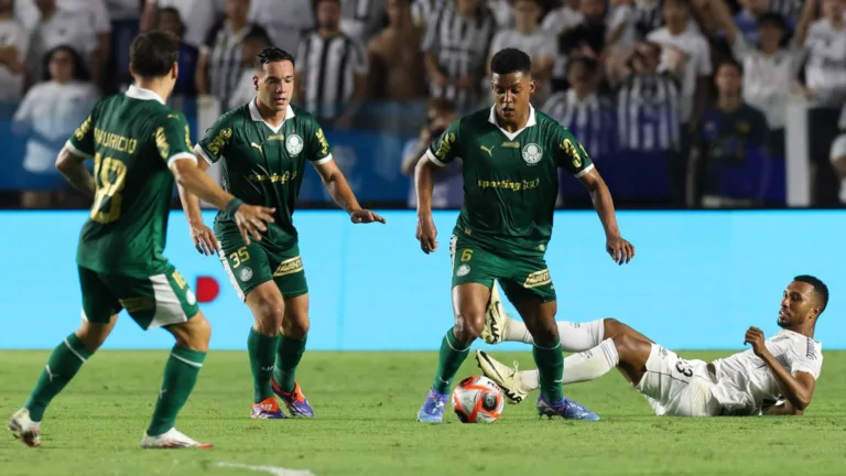 Brasileirão confirma adiamento de seis jogos por conta do Mundial de Clubes; Santos x Palmeiras está na lista