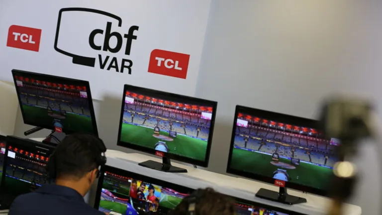 CBF informa confirmação do impedimento semiautomático no Brasileirão em 2026