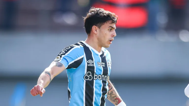Nacional-URU quer retorno de Felipe Carballo e torcida do Grêmio reclama: “Mais um que vai sair de graça”