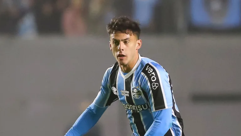 Grêmio confirma empréstimo de Carballo ao Portland Timbers e torcida critica termos do acordo: “Não sabe negociar”
