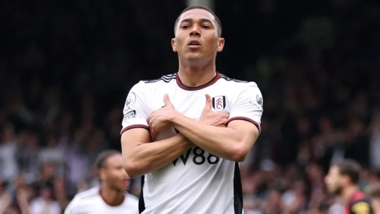 Novo reforço do Grêmio, atacante Carlos Vinícius pediu R$ 1 milhão de salário e ‘brecou’ interesse do São Paulo