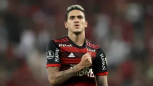Casagrande reage à atitude Filipe Luís no Flamengo e sugere Pedro ‘entrar na linha’: “Seria inteligente da parte dele”