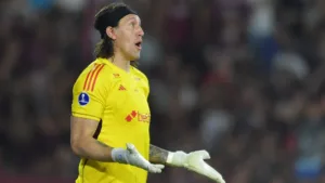 Cruzeiro tem Cássio suspenso e muda time titular contra o Juventude pelo Brasileirão