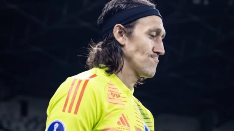 Cássio fala de depressão à época do Corinthians e Renata Fan exalta força do goleiro: “Imagino o que ele sofreu”