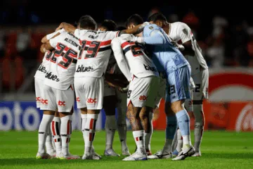 Cicinho liga alerta para São Paulo sobre Z4 do Brasileirão após empate: “O momento é desesperador”