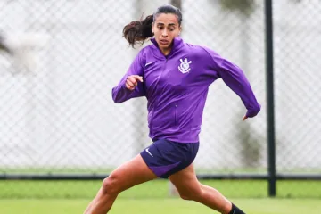 Corinthians volta aos treinos focados em partidas amistosas que vai fazer nos Estados Unidos durante a Copa América Feminina