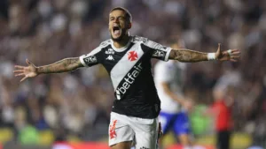 Escalação do Vasco deve ter Coutinho, João Victor e Léo Jardim contra o CSA pela Copa do Brasil
