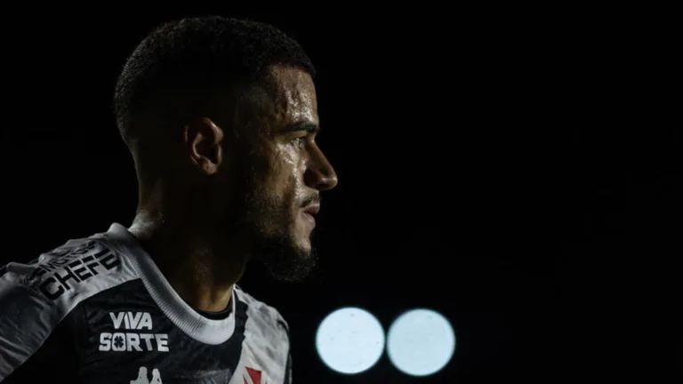 Pedrinho defende investimento de R$ 60 milhões do Vasco e cita Coutinho: “Uma contratação que dá muito orgulho”