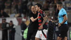 Craque Neto alfineta Filipe Luís após Pedro ser decisivo no Flamengo: “O que ele fez em duas semanas?”