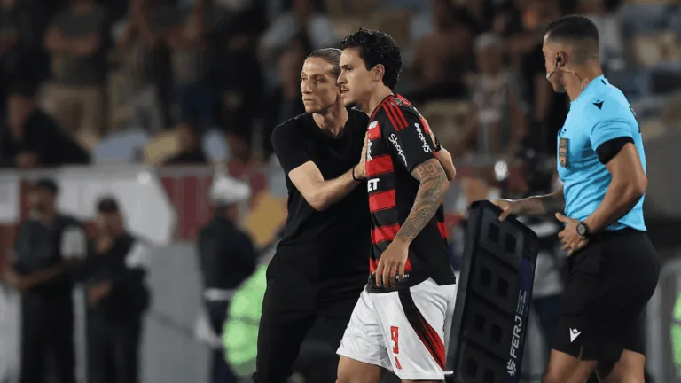 Craque Neto alfineta Filipe Luís após Pedro ser decisivo no Flamengo: “O que ele fez em duas semanas?”